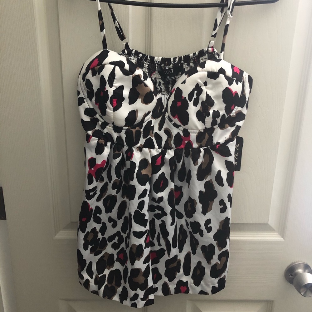 Cheetah Print Top - Picture 2 of 4